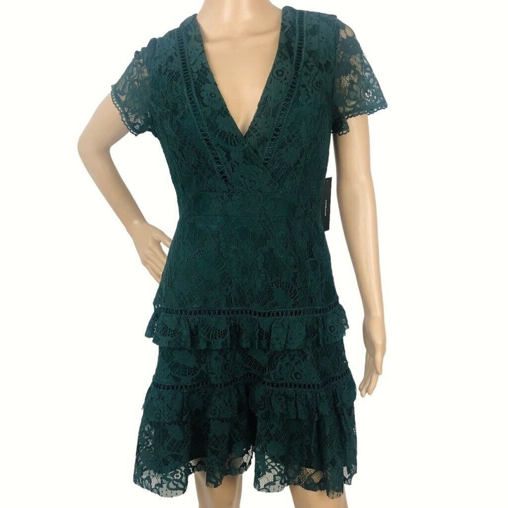 NWT Lulus Dress Size M Green Lace Short Sleeve Ruffle Tiered V-Neck Mini‎ A-Line